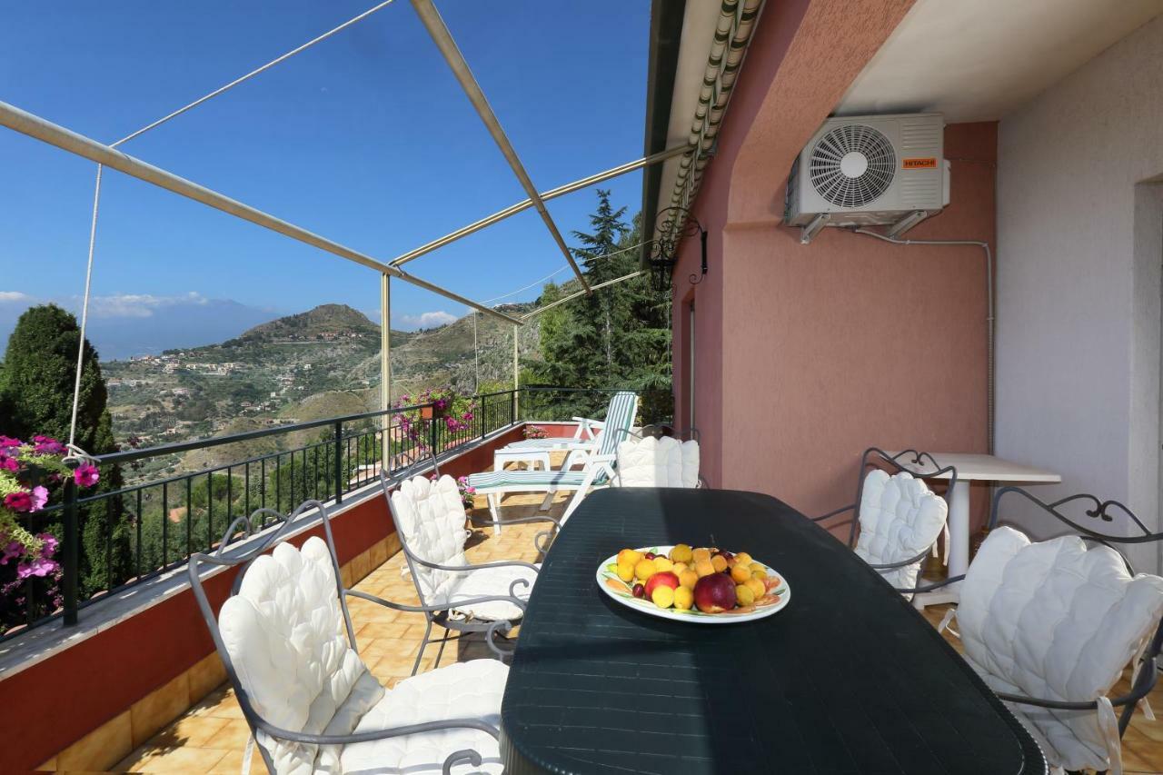 Terrazza Sull'Etna Holidays Apartment Taormina Ngoại thất bức ảnh