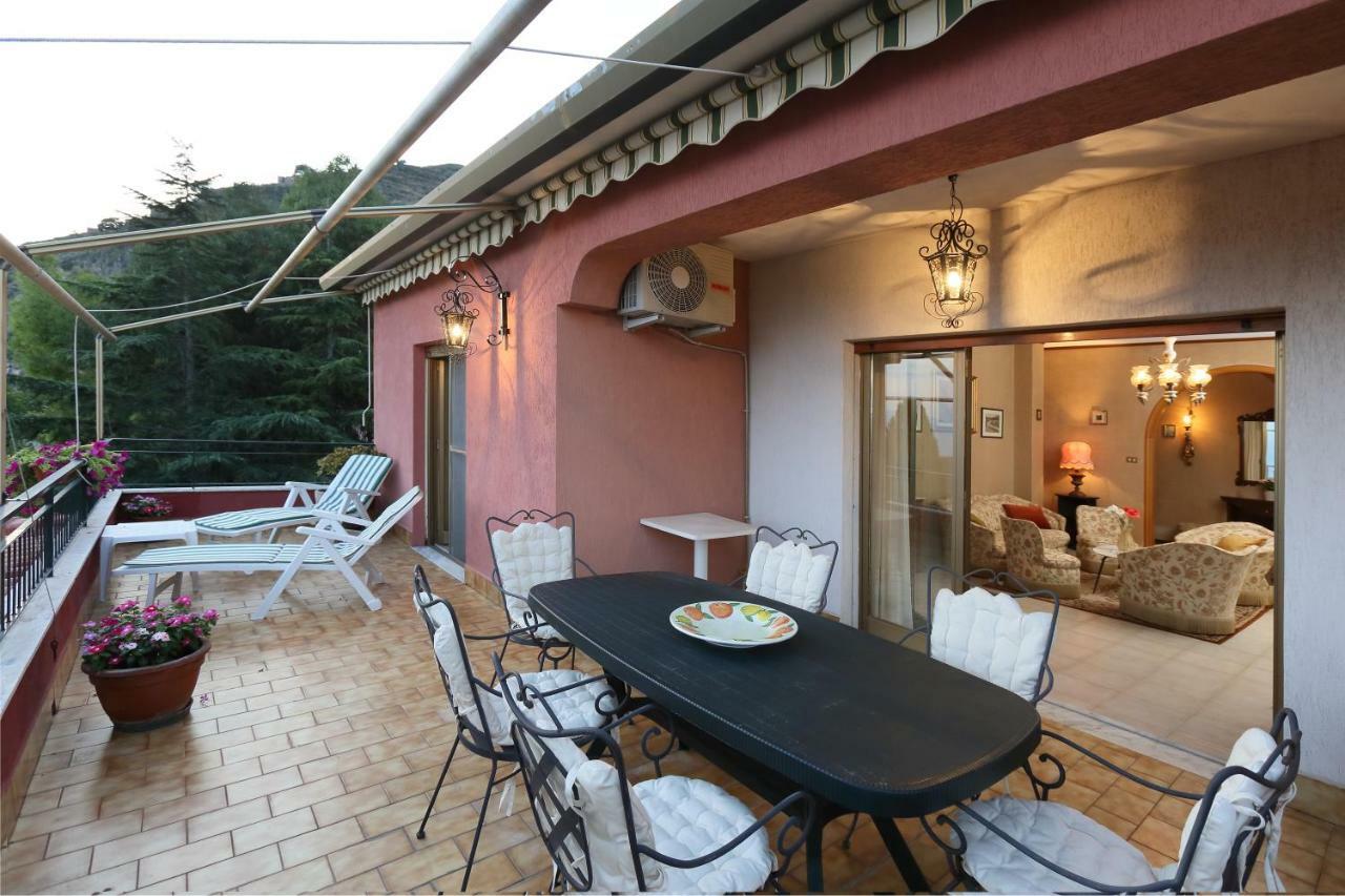 Terrazza Sull'Etna Holidays Apartment Taormina Ngoại thất bức ảnh